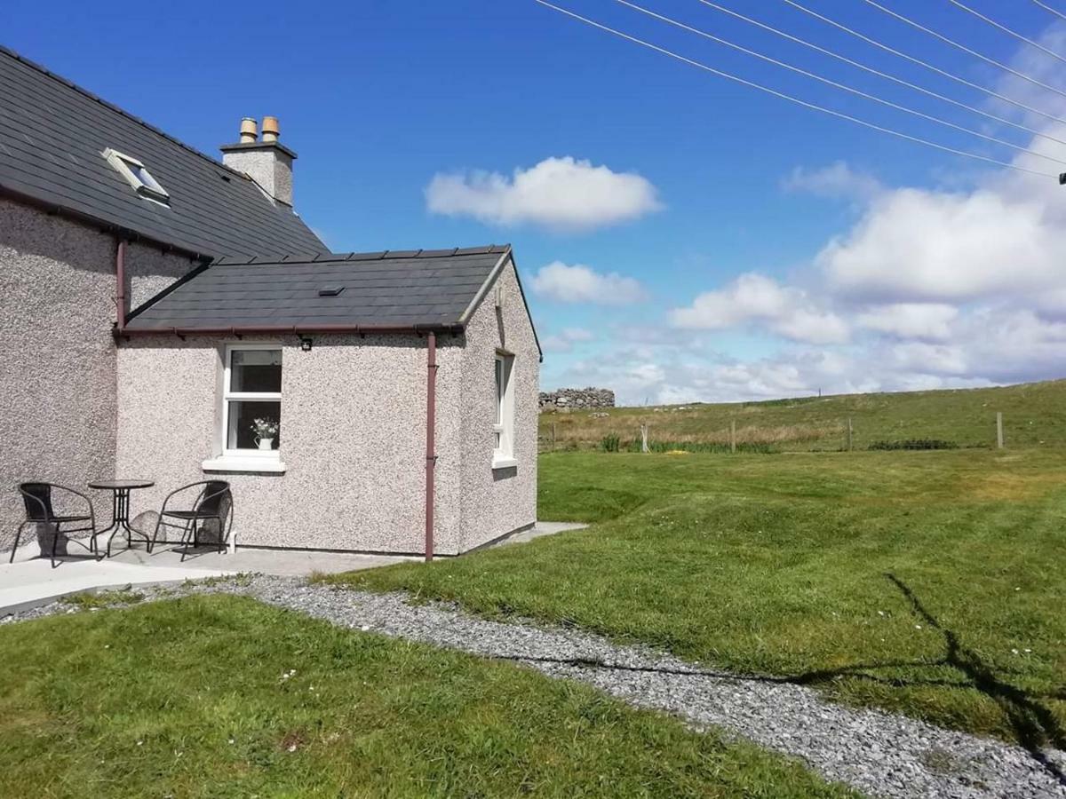 Sineag'S Cottage Pollachara Extérieur photo